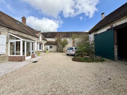 Maison à vendre 249 000 € 6 pièces 4 chambres 129 m² 1 232 m² de terrain Michery 89140