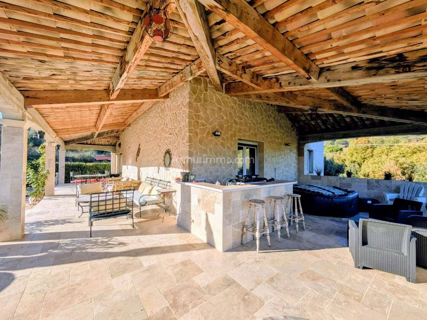Maison 6 pièces 196 m² · à Salernes · 196 m² · 465 000 €