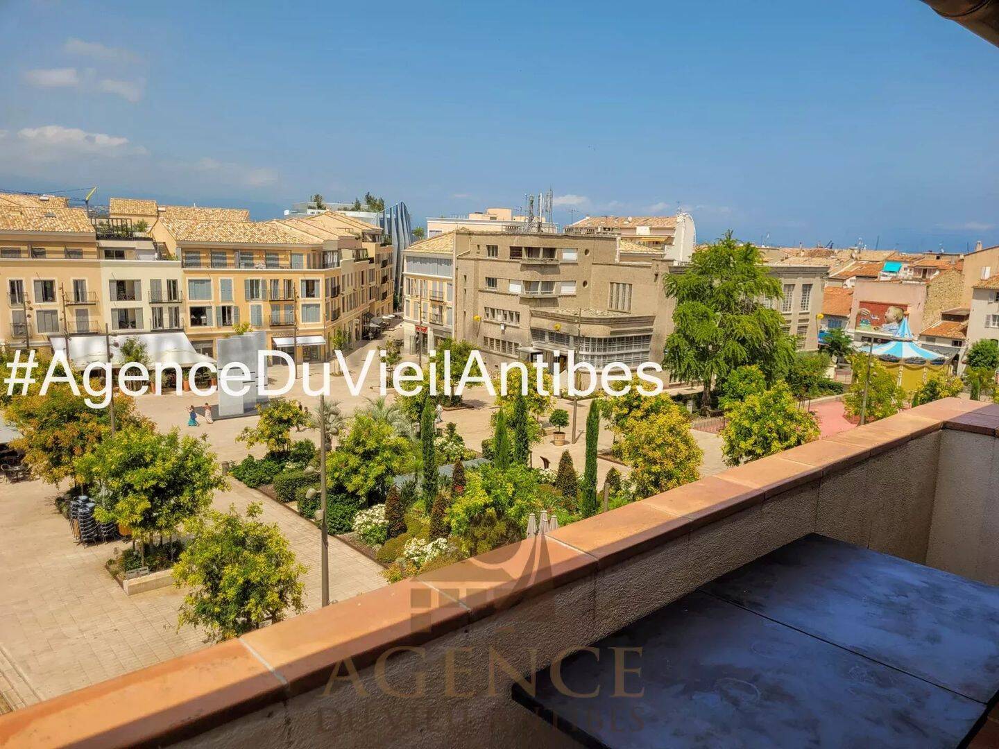Appartement 4 pièces 115 m² · à Antibes · 115 m² · 1 350 €/mois