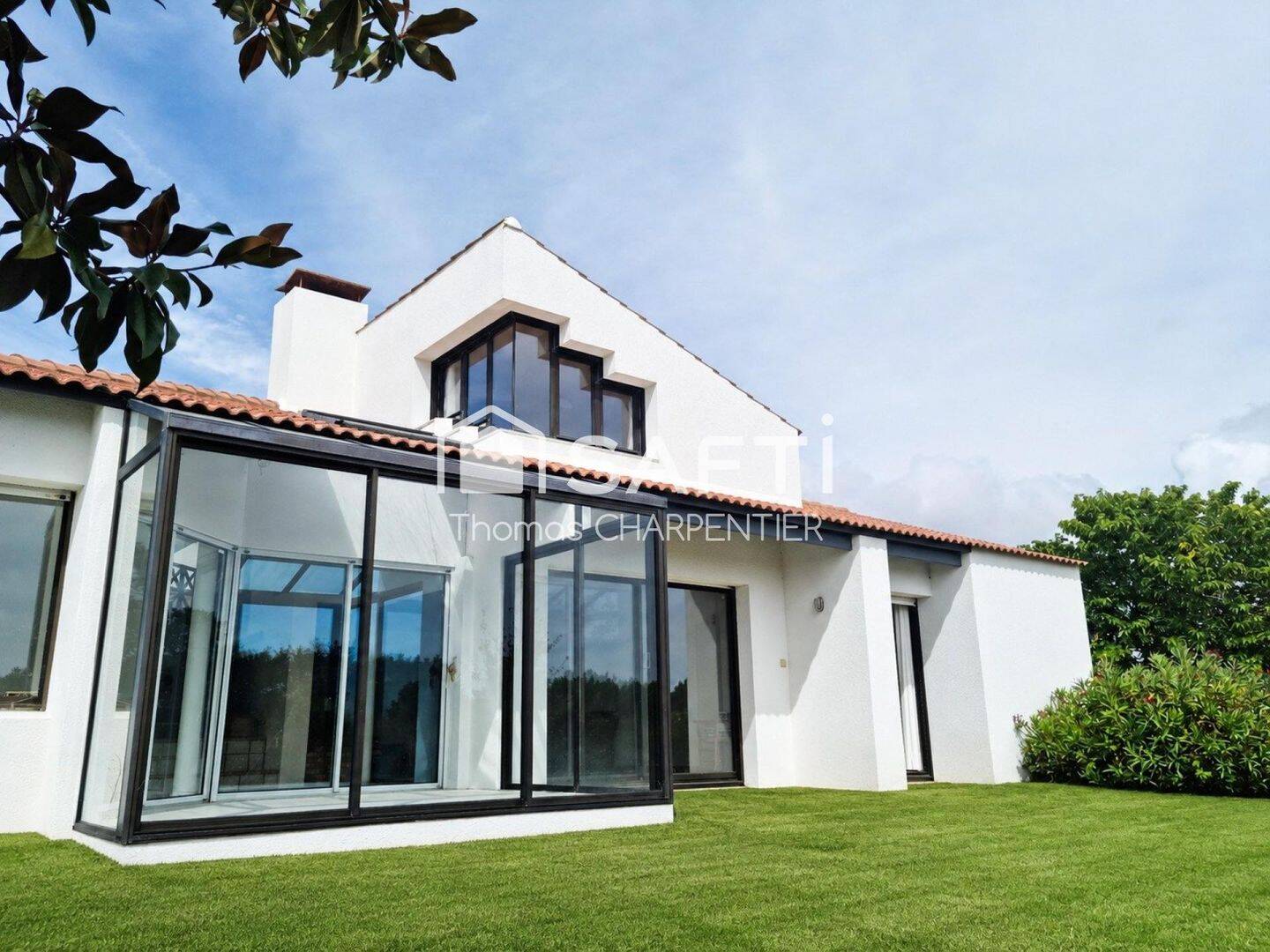 Maison 5 pièces 160 m² · à Givrand · 160 m² · 464 000 €