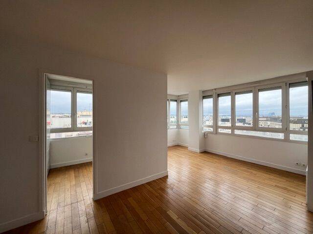 Appartement 3 pièces 73 m² · à Paris 15ème Arrondissement · 73 m² · 2 300 €
