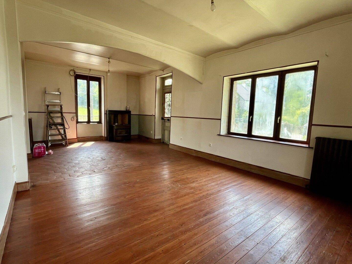 Maison 5 pièces 105 m² · à Lormes · 105 m² · 98 000 €