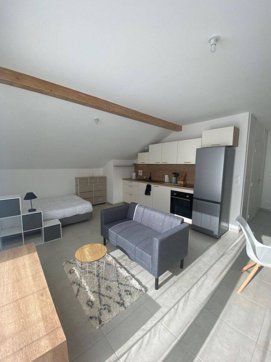 Appartement 1 pièce 28 m² · à Reignier-Ésery · 28 m² · 965 €/mois