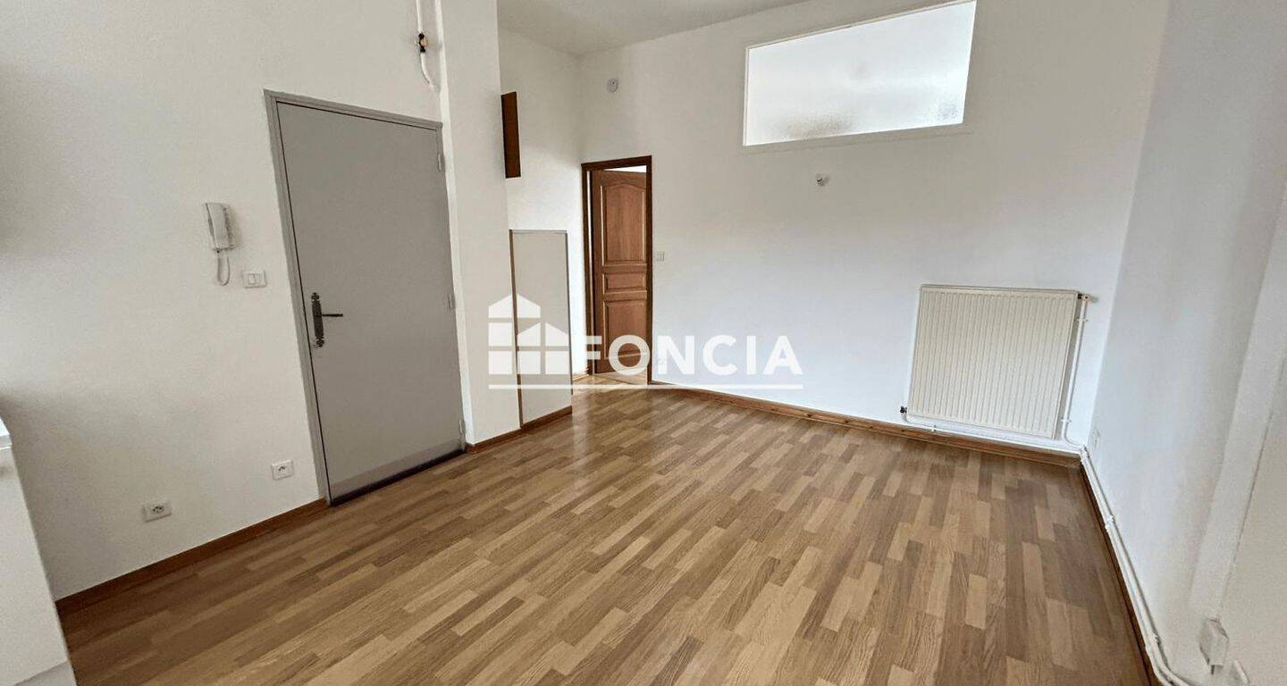 Appartement 1 pièce 37 m² · à Charleville-Mézières · 37 m² · 447 €/mois