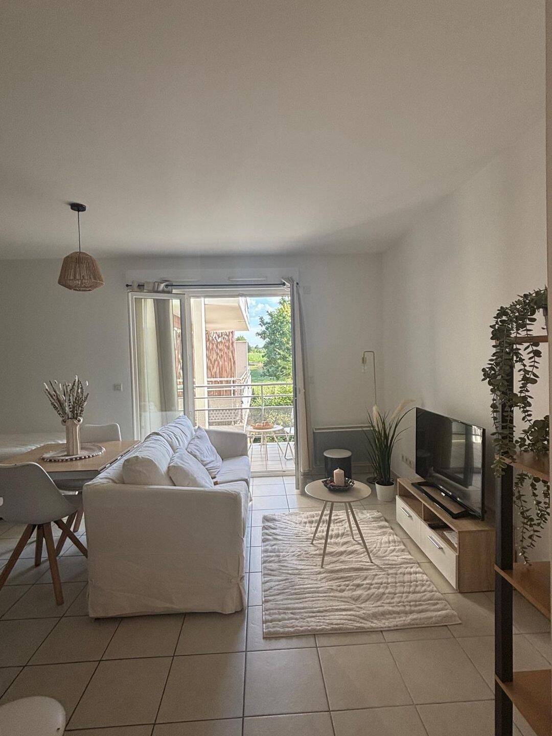 Appartement 1 pièce 30 m² · à Veigy-Foncenex · 30 m² · 1 350 €/mois