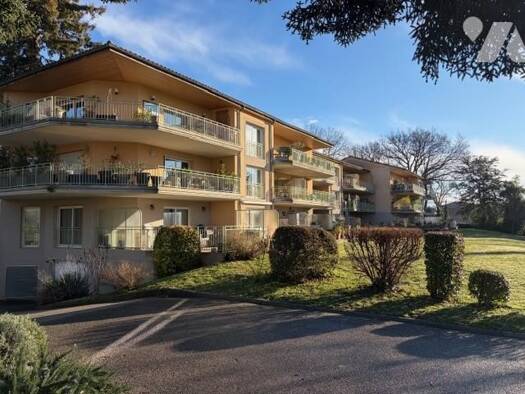 Appartement à vendre 249 100 € 4 pièces 2 chambres 77,9 m² Étage 1/2 Montélimar 26200