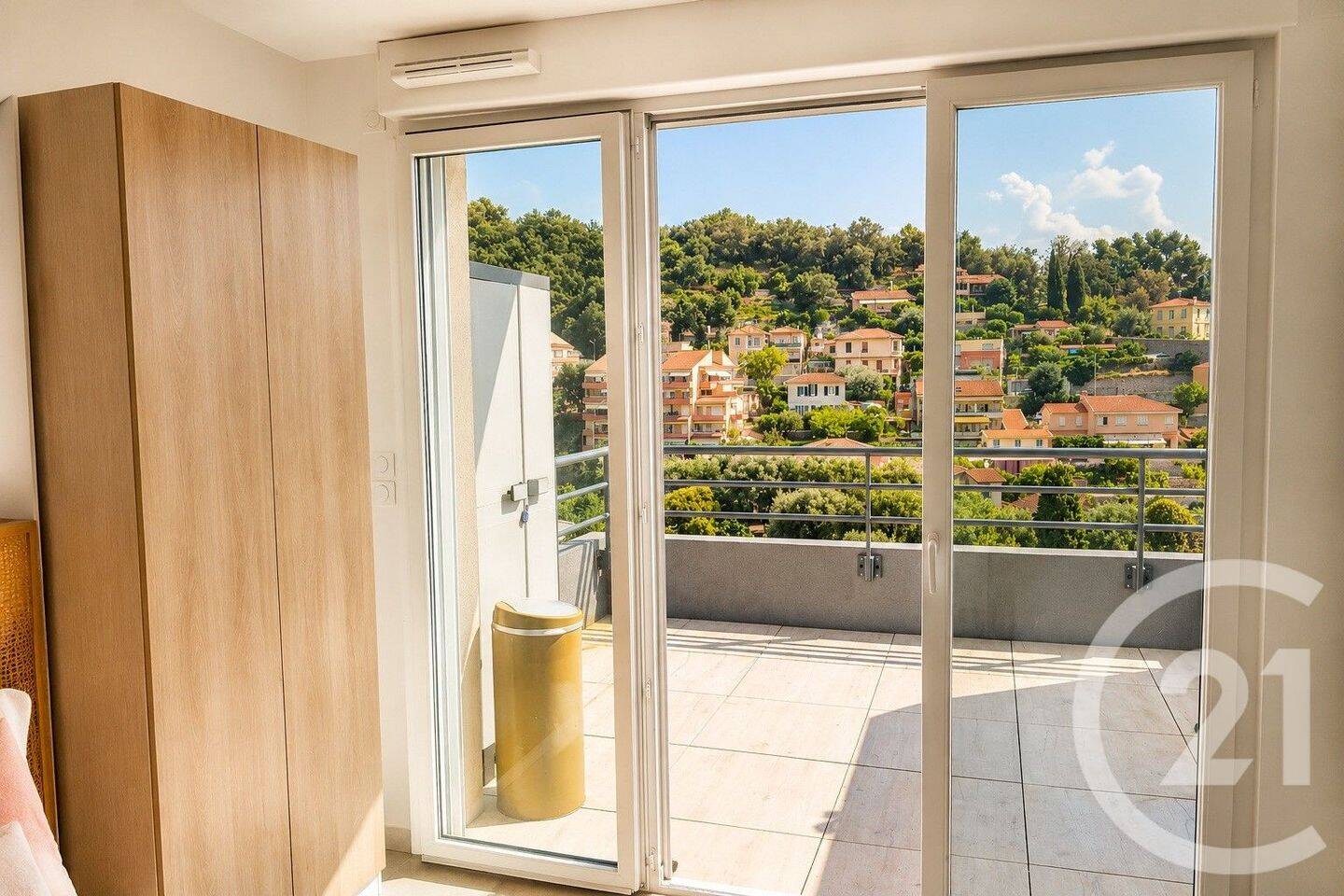 Appartement 1 pièce 23 m² · à Roquebrune-Cap-Martin · 22,6 m² · 540 €
