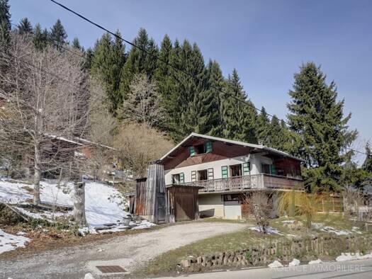 Maison à vendre 480 000 € 5 pièces 3 chambres 131,6 m² 1 050 m² de terrain La Côte-d'Arbroz 74110