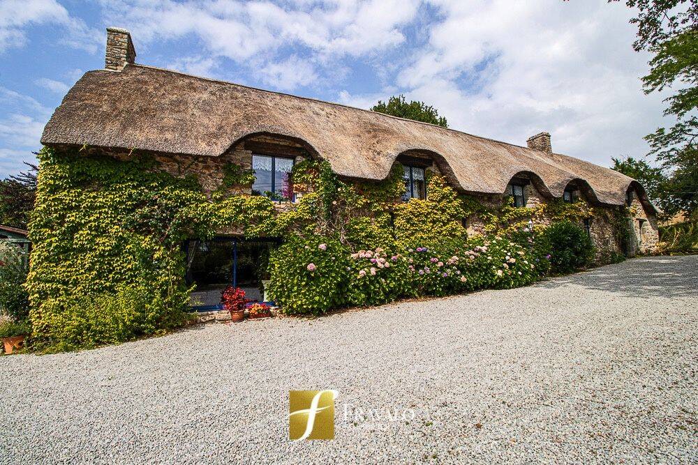 Maison 9 pièces 300 m² · à Ploeren · 300 m² · 824 000 €