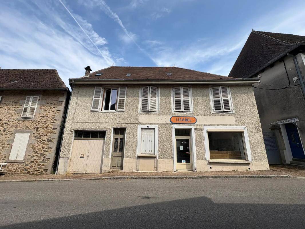Maison de ville avec jardin -121,9 m² -Saint-Germain-les-Belles