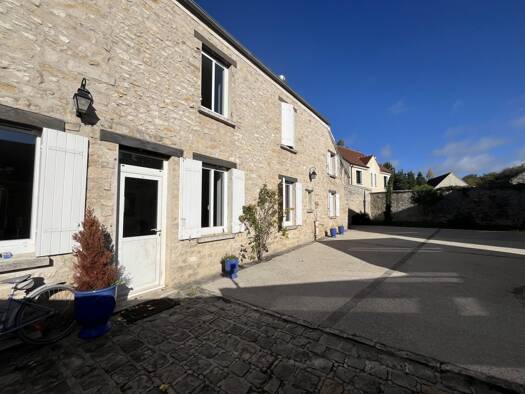 Maison à vendre 540 000 € 11 pièces 6 chambres 235 m² 1 280 m² de terrain Noisy-sur-École 77123