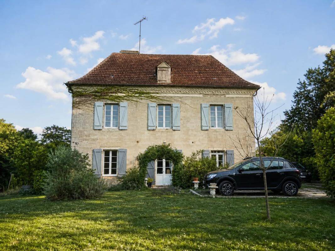 Maison 7 pièces 205 m² · à Orthez · 205 m² · 290 000 €