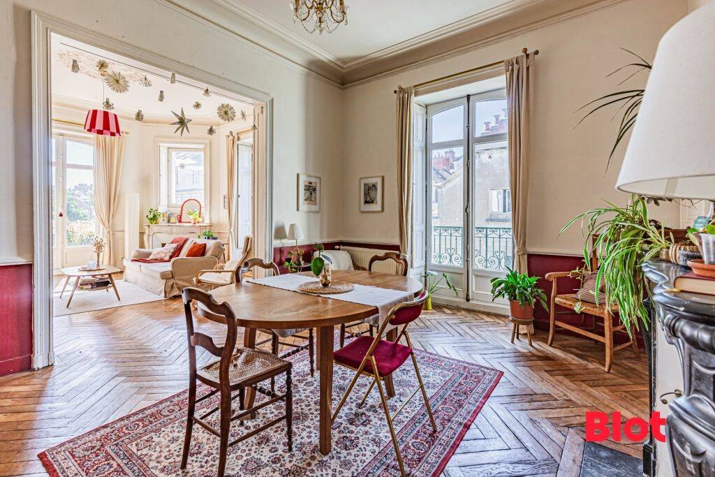 Appartement 7 pièces 156 m² · à Nantes · 155,8 m² · 473 550 €