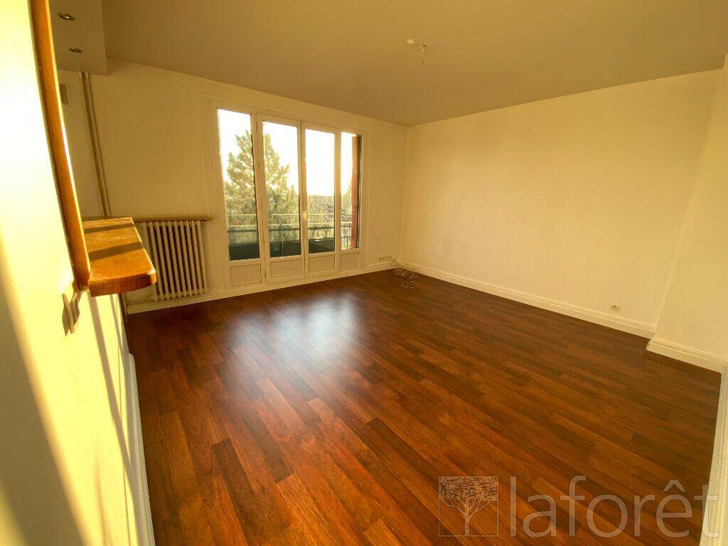 Appartement 3 pièces 61 m² · à Deuil-la-Barre · 61 m² · 1 260 €