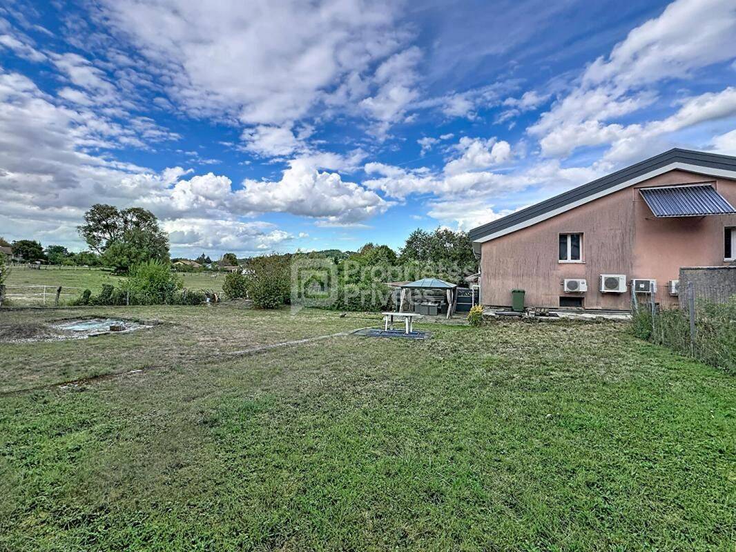 Maison 6 pièces 190 m² · à Brantigny · 190 m² · 218 000 €