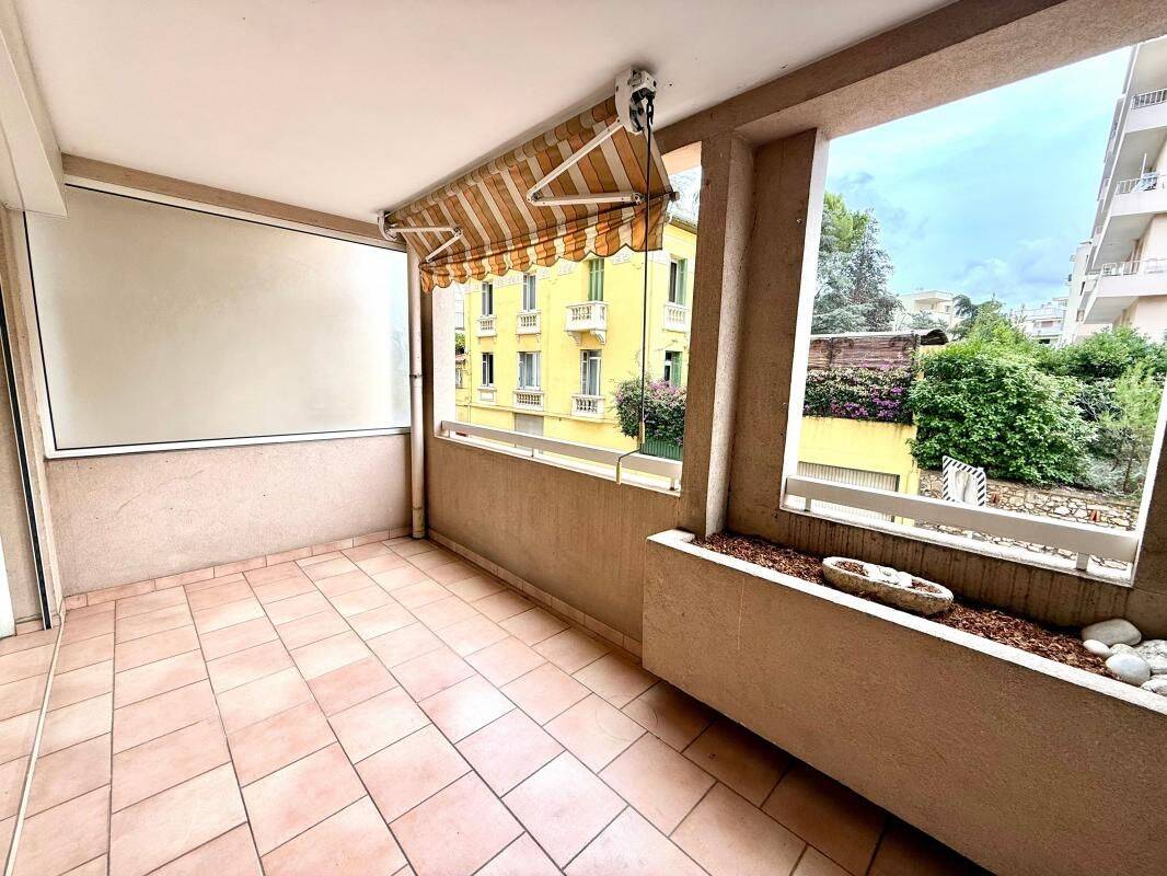 Appartement 2 pièces 57 m² · à Cannes · 57 m² · 1 050 €