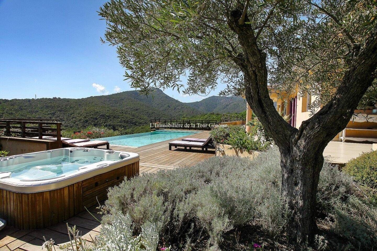 Maison 5 pièces 195 m² · à Conca · 195 m² · 1 370 000 €