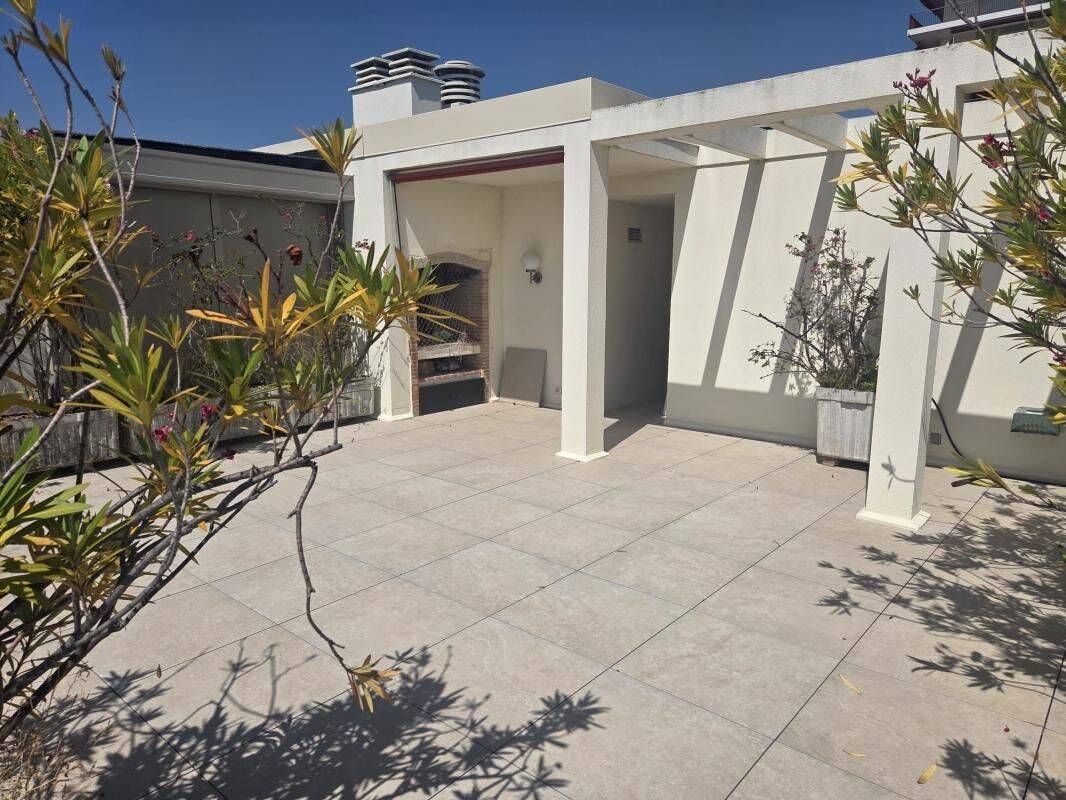 Appartement 4 pièces 94 m² · à Nice · 93,9 m² · 2 600 €