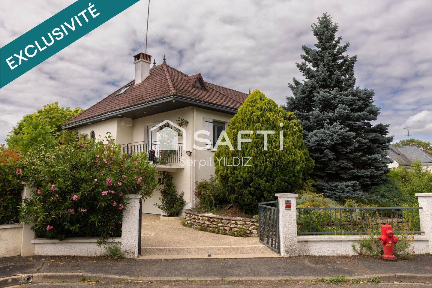 Maison 10 pièces 210 m² · à Chambray-lès-Tours · 210 m² · 520 000 €