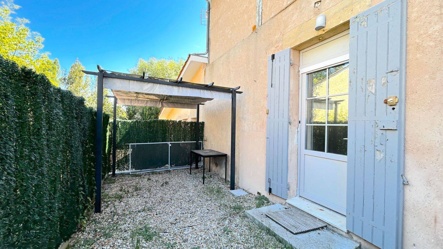 Maison 4 pièces 73 m² · à Saint-Genès-de-Blaye · 72,7 m² · 845 €/mois