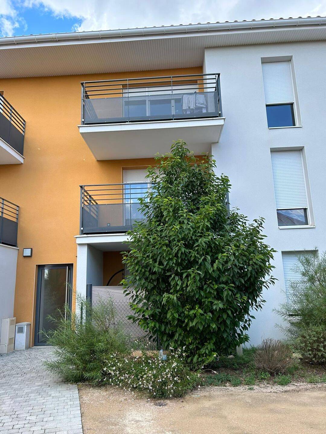Appartement 3 pièces 65 m² · à Feyzin · 64,9 m² · 832 €/mois