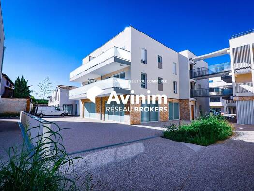 Local commercial à vendre 149 000 € 50 m² de surface de vente Pusignan 69330