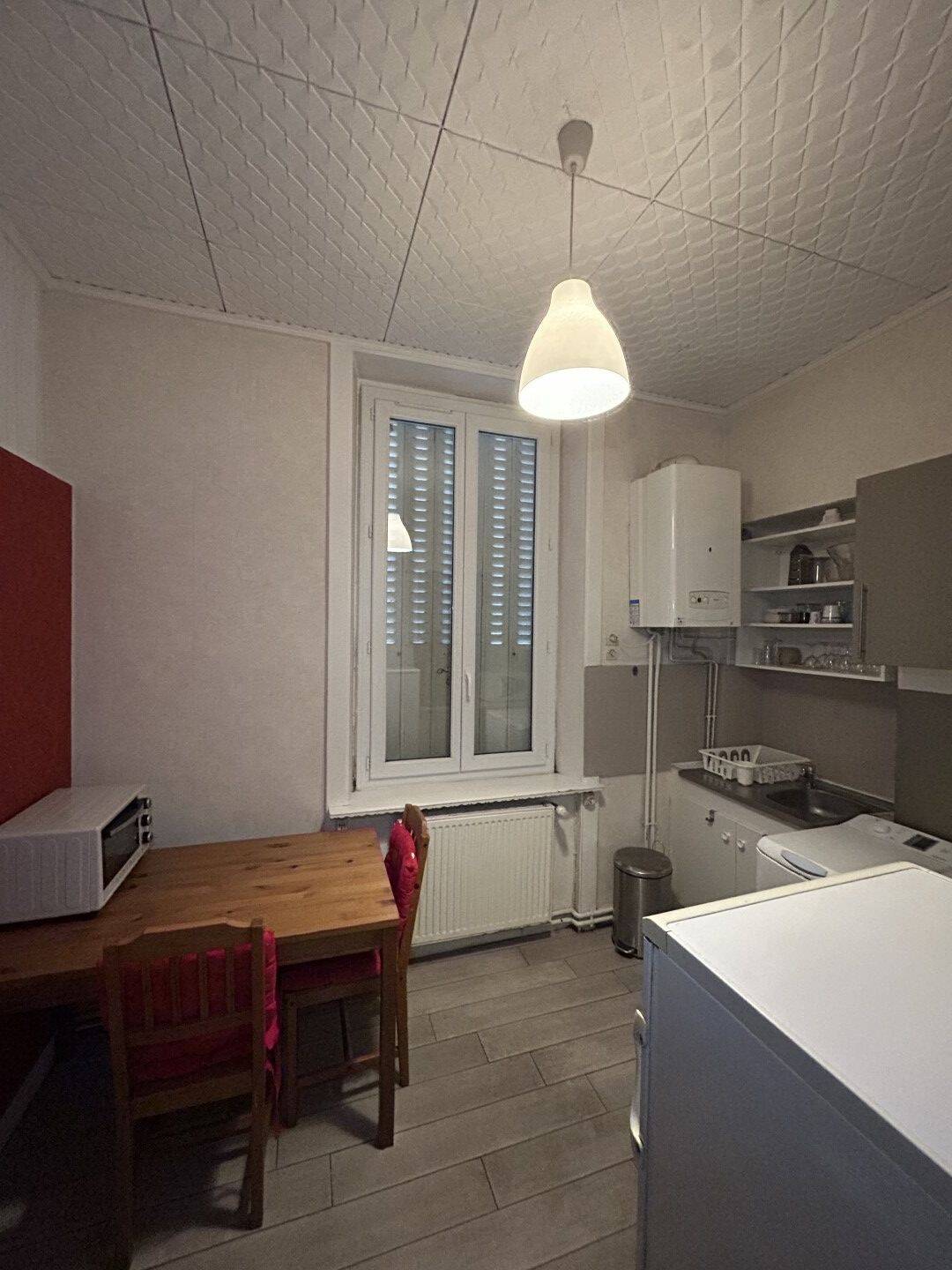 3 pièces 55 m² · à Lyon 6ème Arrondissement · 55 m² · 1 080 €/mois