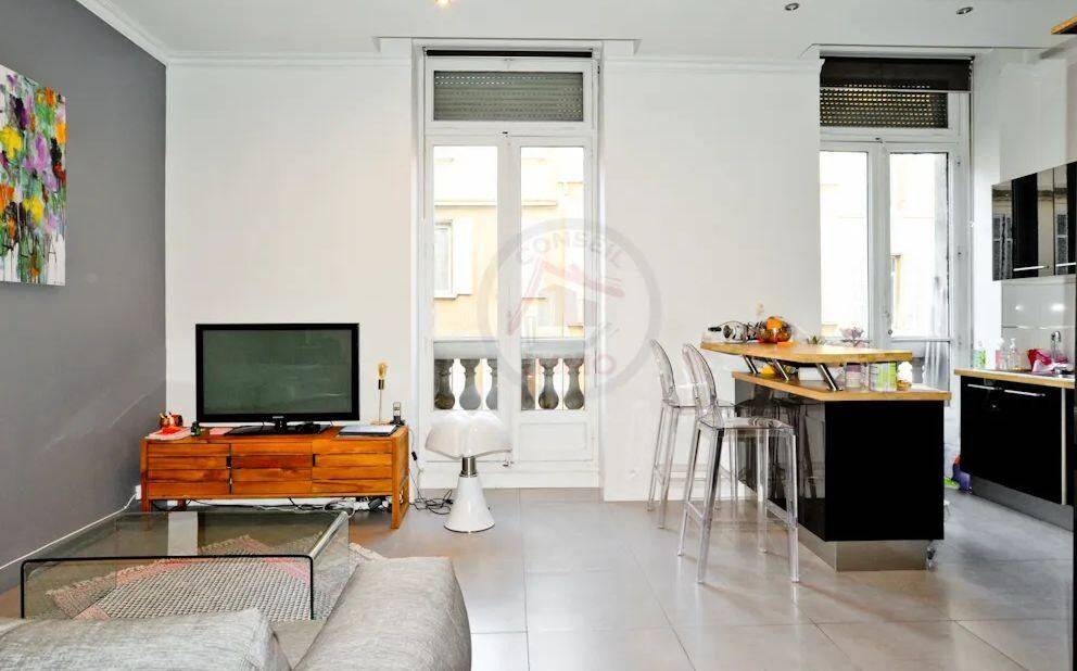 Appartement 3 pièces 62 m² · à Marseille 6ème Arrondissement · 62 m² · 1 140 €