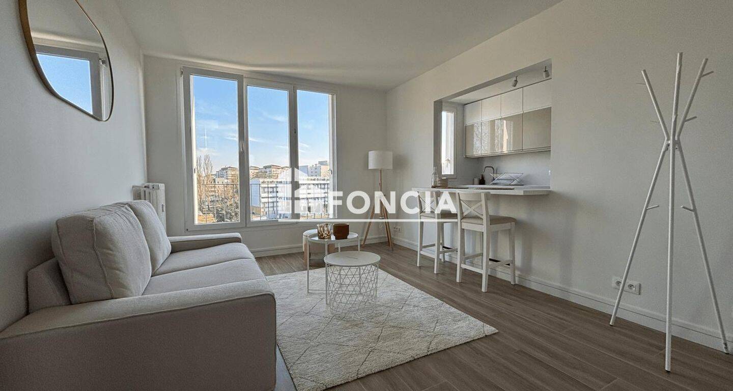 Appartement 2 pièces 44 m² · à Saint-Germain-en-Laye · 43,6 m² · 1 259 €