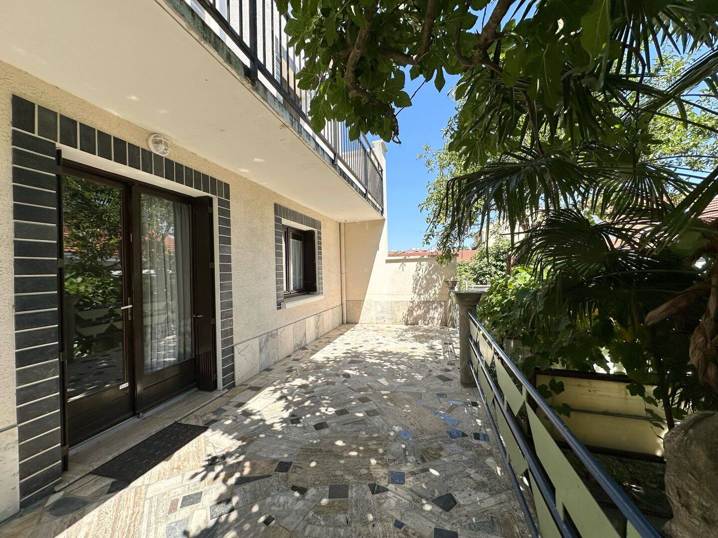 Maison 10 pièces 295 m² · à Reims · 295 m² · 450 000 €