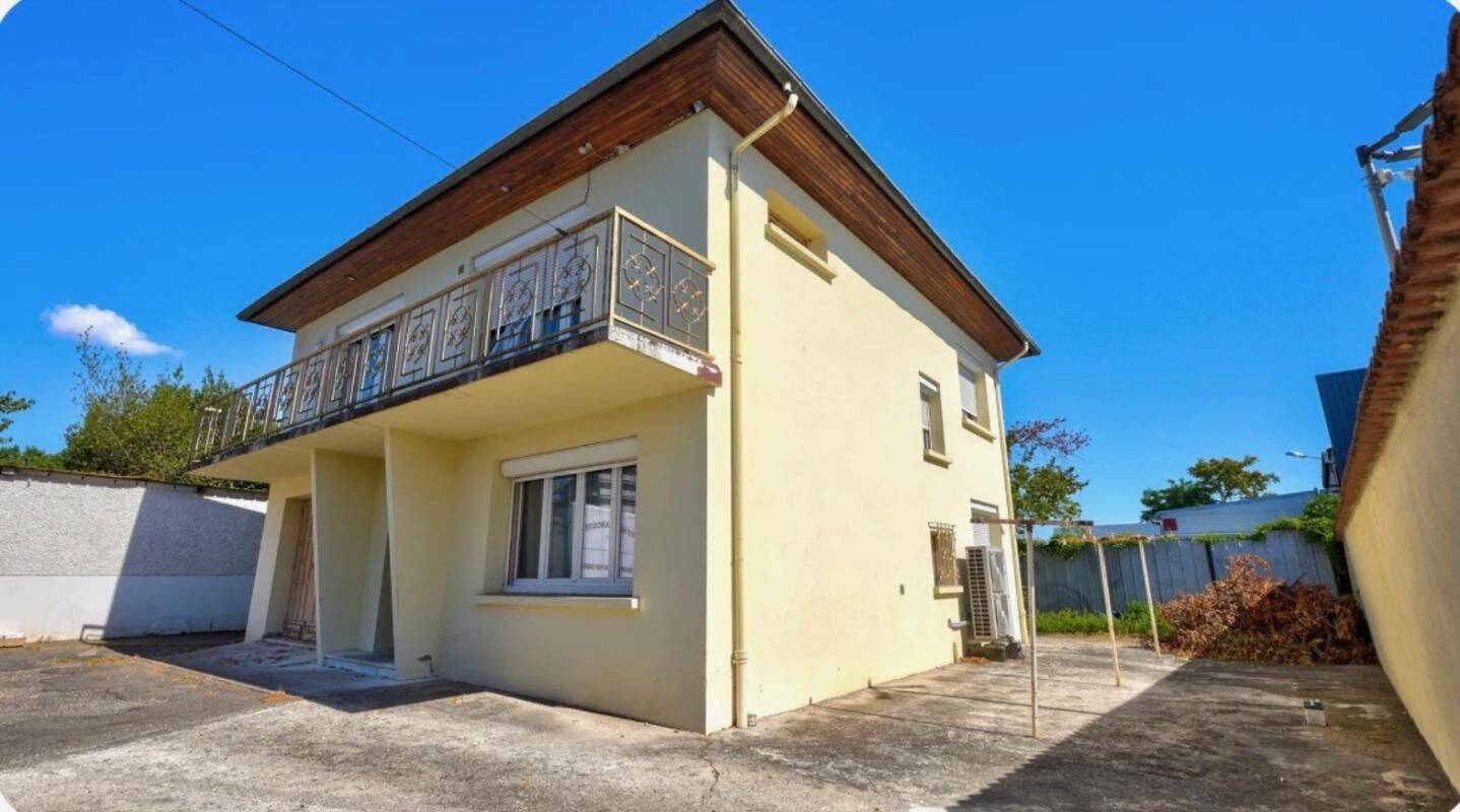Maison 5 pièces 180 m² · à Vaulx-en-Velin · 180 m² · 750 000 €