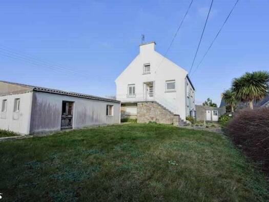 Maison à vendre 272 896 € 8 pièces 6 chambres 179 m² 852 m² de terrain Quartiers Sud Saint-Renan 29290