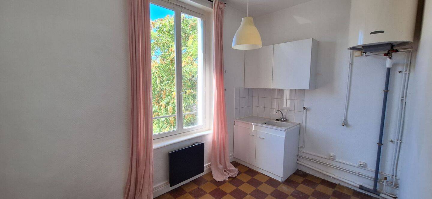 Appartement 1 pièce 36 m² · à Lyon 7ème Arrondissement · 35,7 m² · 596 €/mois