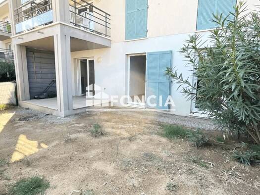 Appartement à vendre 249 000 € 3 pièces 2 chambres 57 m² RDC/2 Ecarts Roquebrune-sur-Argens 83520