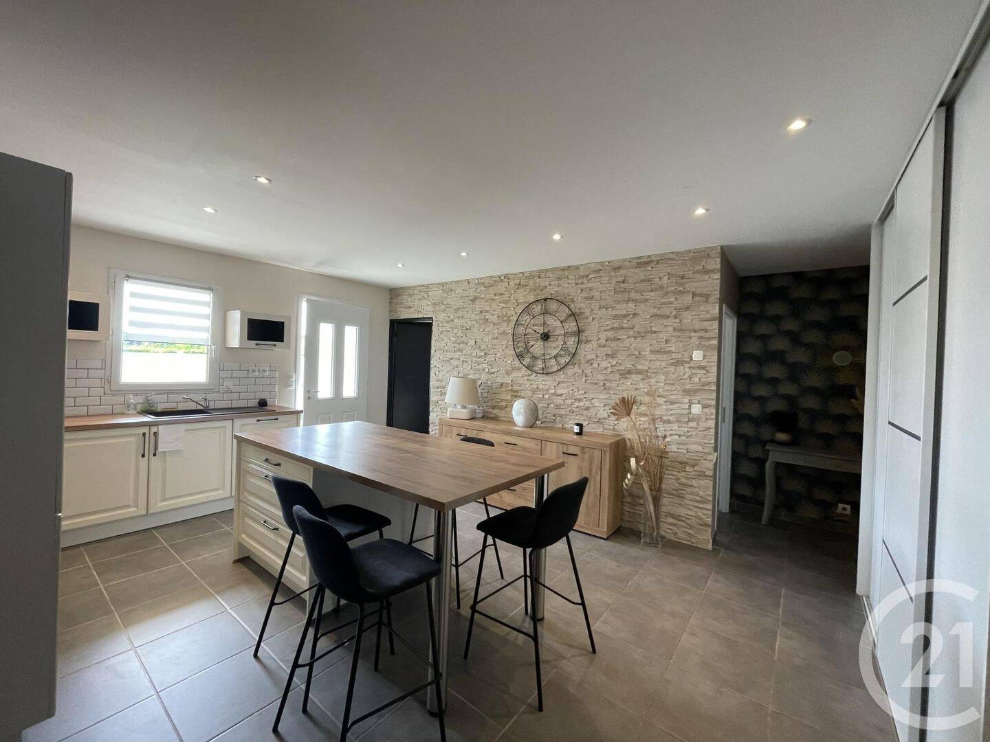 Maison 4 pièces 87 m² · à Pezens · 87,4 m² · 1 300 €/mois