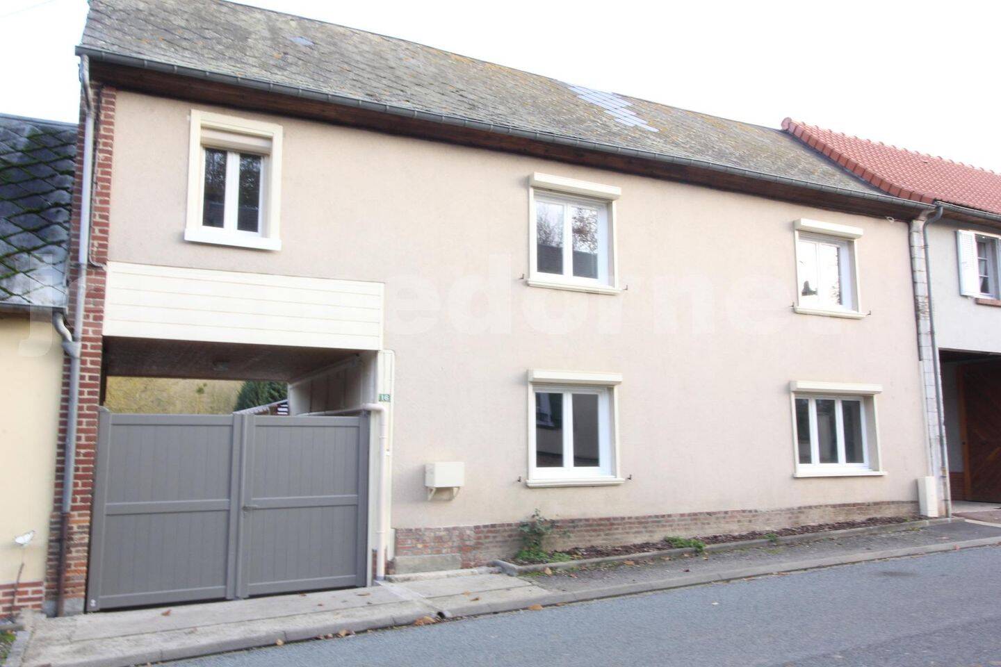 Maison 4 pièces 111 m² · à Thoix · 111 m² · 672 €