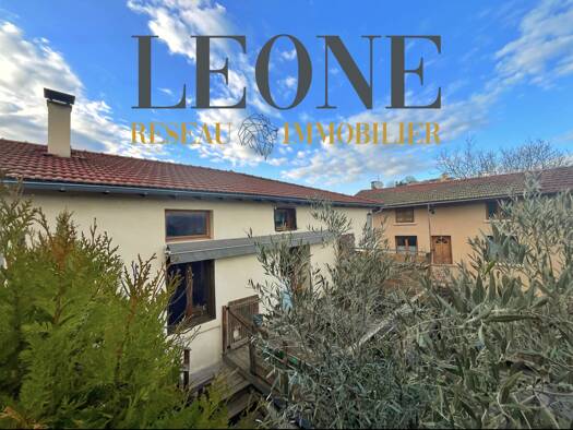 Maison à vendre 279 000 € 4 pièces 4 chambres 93 m² 300 m² de terrain Ternand 69620