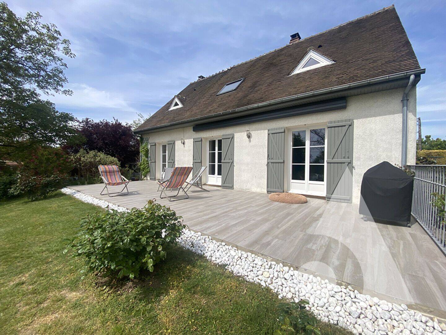 Maison 8 pièces 192 m² · à Crépy-en-Valois · 191,6 m² · 439 900 €