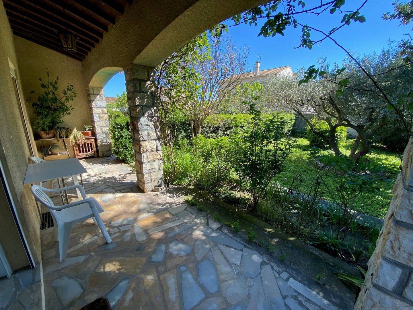 Maison 6 pièces 162 m² · à Rodilhan · 162 m² · 340 000 €