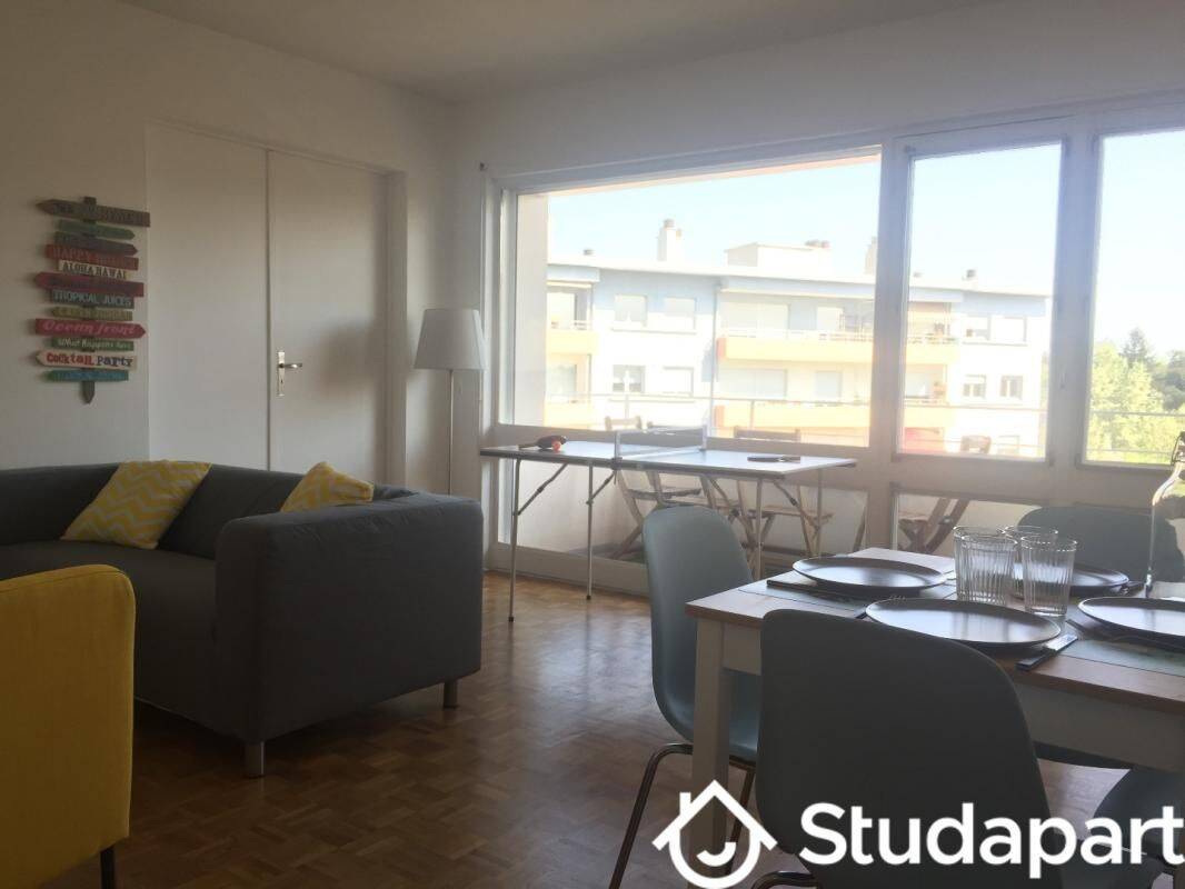 1 pièce 10 m² · à Nantes · 10 m² · 570 €