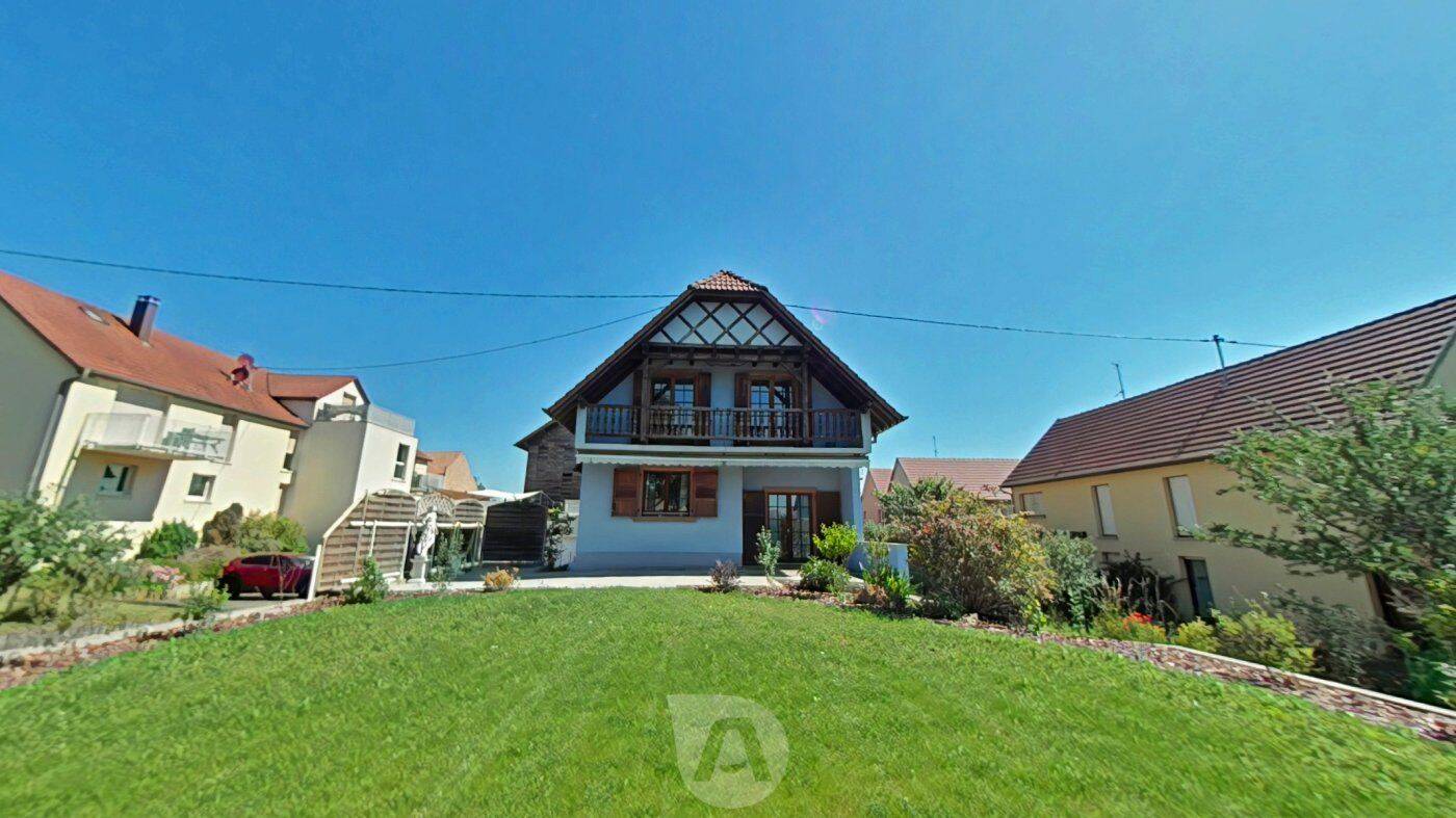 Maison 5 pièces 136 m² · à Stutzheim-Offenheim · 135,8 m² · 423 000 €