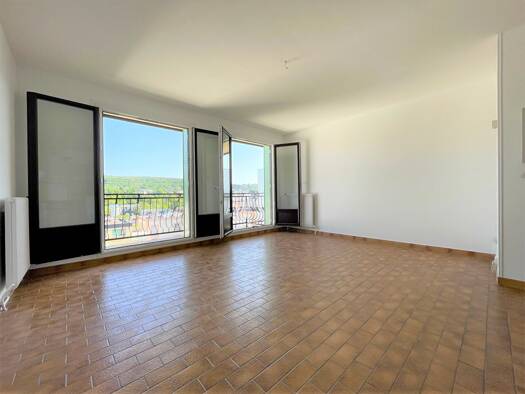 Appartement à vendre 210 000 € 2 pièces 1 chambre 41 m² Étage 3/3 Bas Guichet-Centre Est Orsay 91400