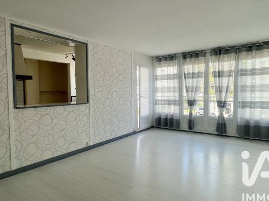 Appartement à vendre 95 000 € 3 pièces 2 chambres 67,2 m² Étage 1/2 Argentine Beauvais 60000