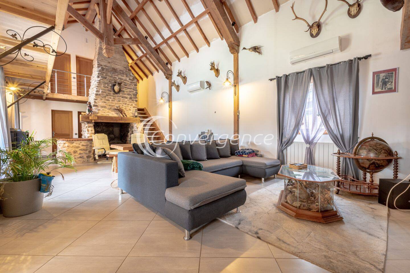 Maison 5 pièces 185 m² · à Châtelus-le-Marcheix · 185 m² · 295 600 €