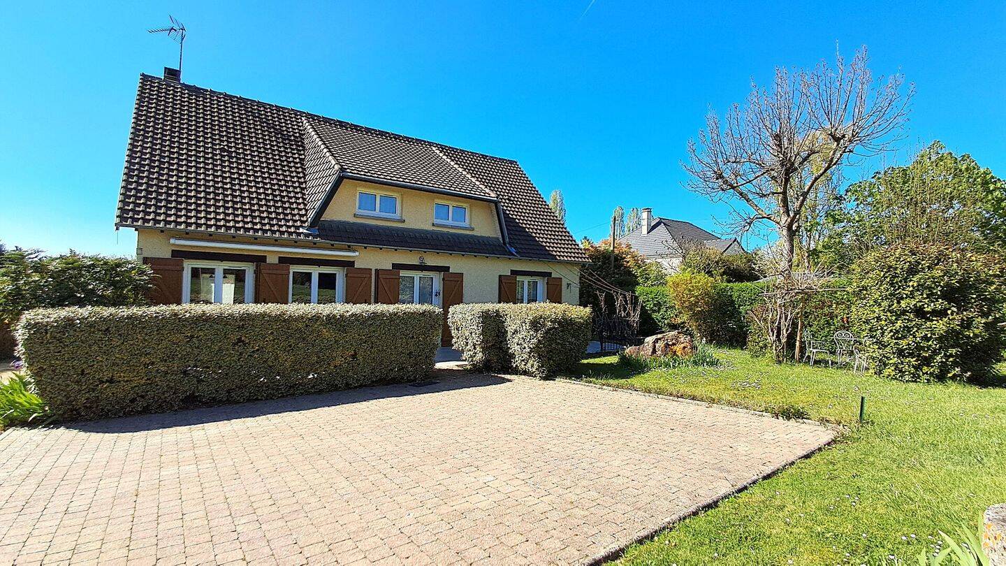 Maison 6 pièces 158 m² · à Nogent-sur-Seine · 158 m² · 242 000 €