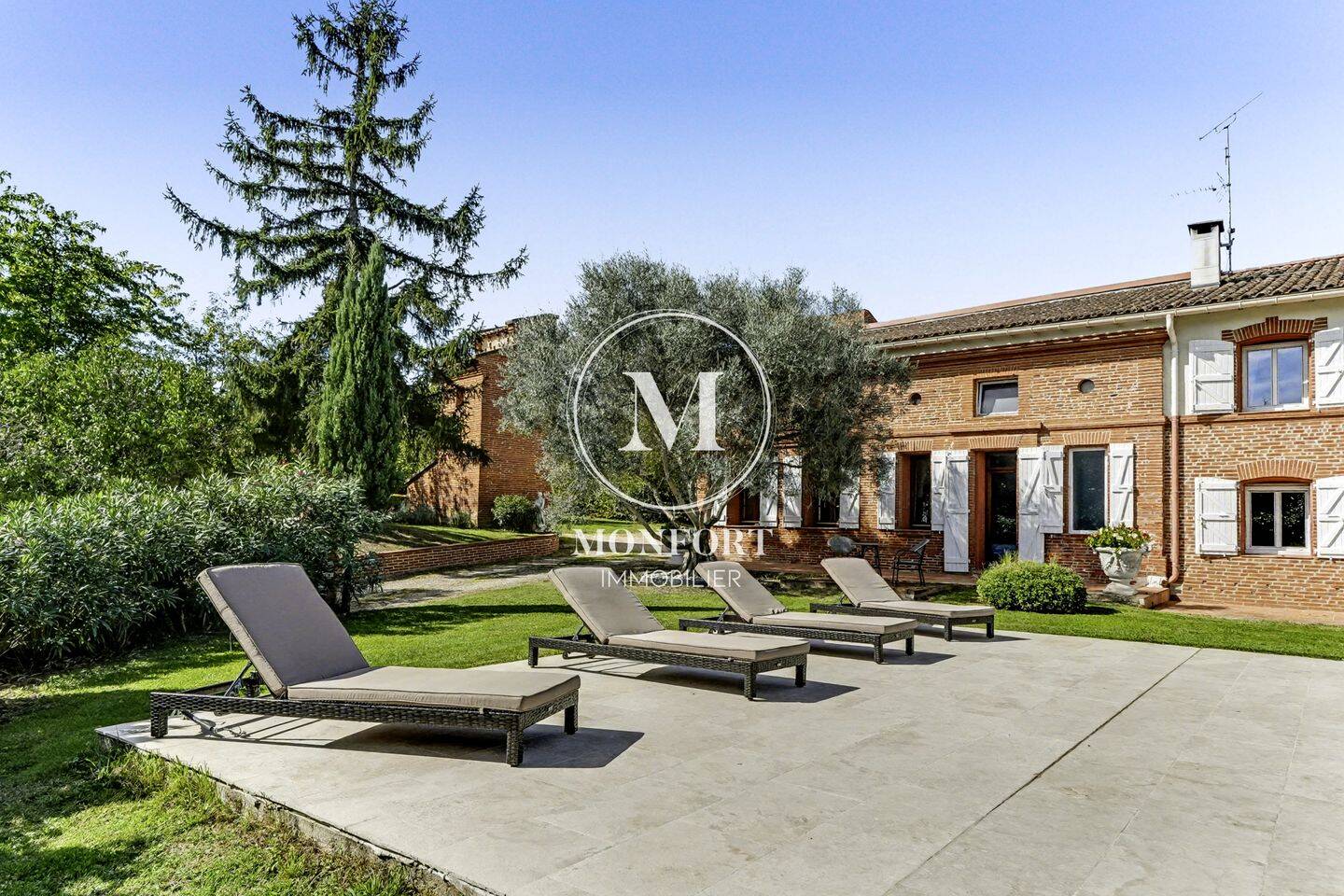 Maison 9 pièces 417 m² · à Castelmaurou · 416,7 m² · 1 095 000 €