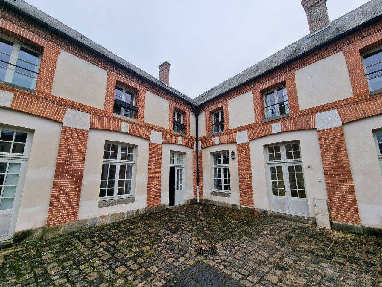 Appartement 4 pièces 90 m² · à Fontainebleau · 89,7 m² · 430 000 €