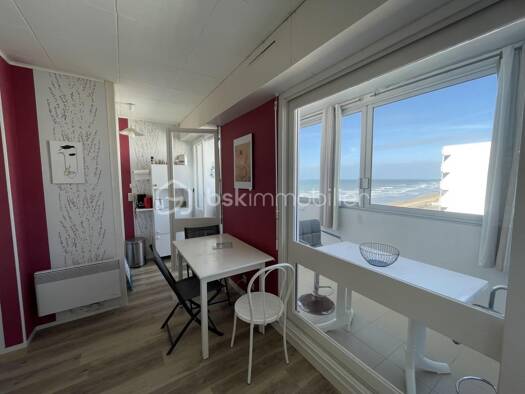 Appartement à vendre 87 300 € 1 pièce 21,9 m² Étage 6/6 Fradiniere-Pissot-Pege-Demoiselles Saint-Hilaire-de-Riez 85270