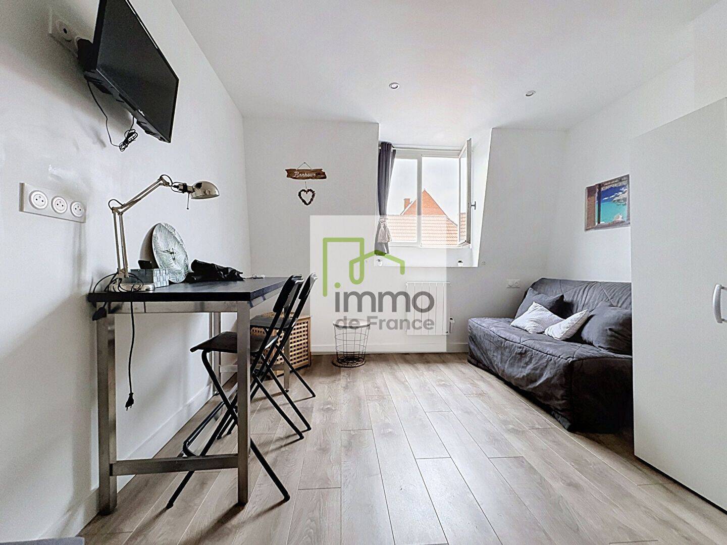 Appartement 1 pièce 15 m² · à Lille · 14,5 m² · 367 €/mois