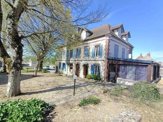 Immeuble à vendre 160 000 € 335 m² Villevallier 89330